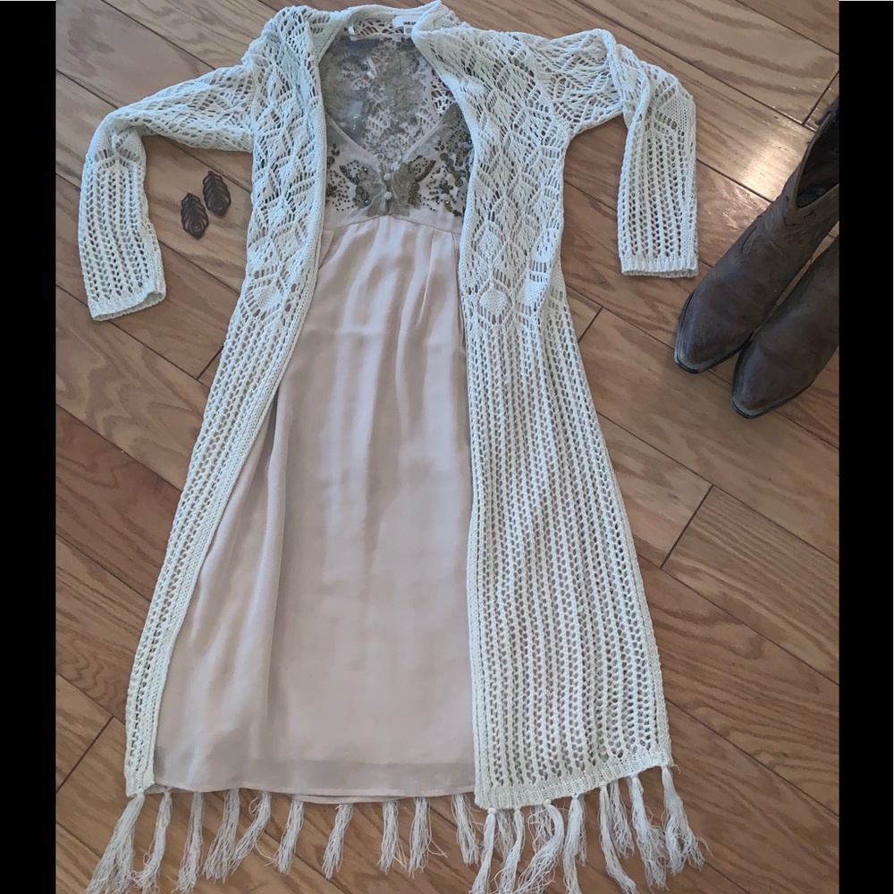 👢 Long sweater duster with fringe